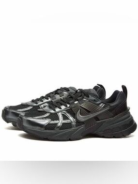 Nike V2K Run Sneakers Black / Dark Smoke Grey / Anthracite